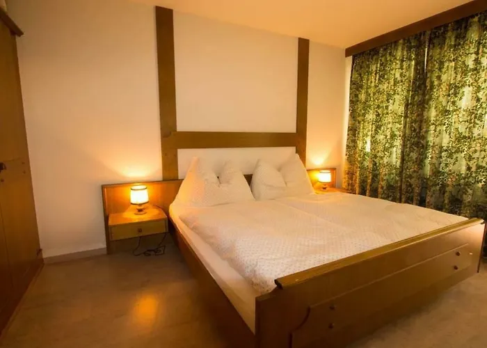 Rustica 4 By Interhome شقة *